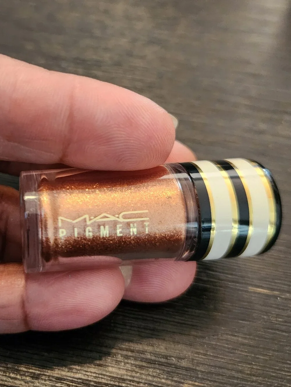 MAC Pigment Loose Eye Shadow -